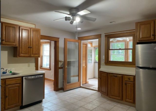 244 Union St 1, Millis, MA 02054