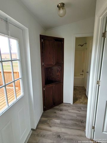 2072 County Road 421, Stockdale, TX 78160