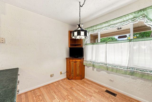 1600 Cambourne Lane, Schaumburg, IL 60194