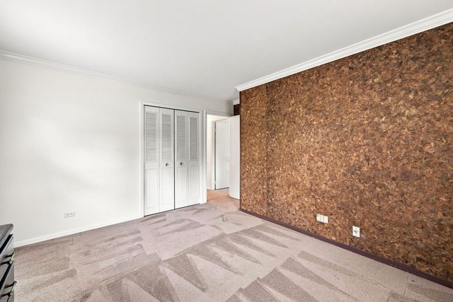 1600 Cambourne Lane, Schaumburg, IL 60194