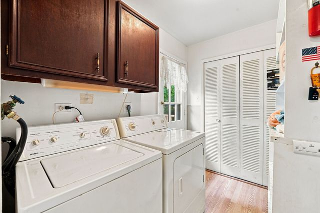 1600 Cambourne Lane, Schaumburg, IL 60194