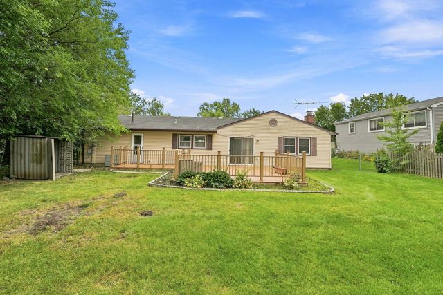 1600 Cambourne Lane, Schaumburg, IL 60194