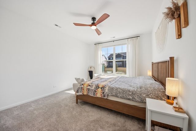 714 Alberta Avenue, Oswego, IL 60543