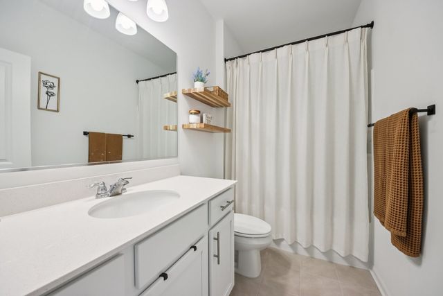 714 Alberta Avenue, Oswego, IL 60543