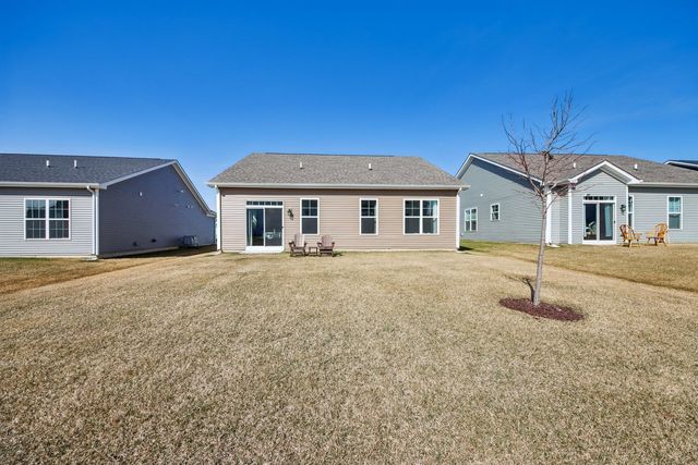 714 Alberta Avenue, Oswego, IL 60543