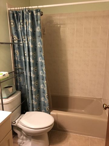 15 Wildwood St 16, Dracut, MA 01826