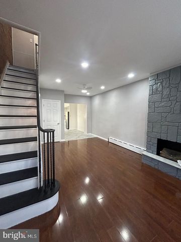120 TREE ST, Philadelphia, PA 19148