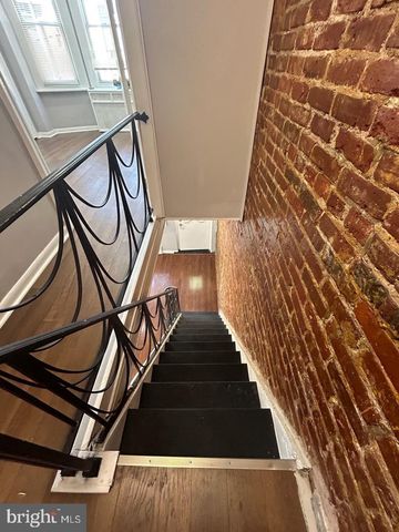 120 TREE ST, Philadelphia, PA 19148