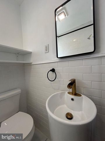 120 TREE ST, Philadelphia, PA 19148