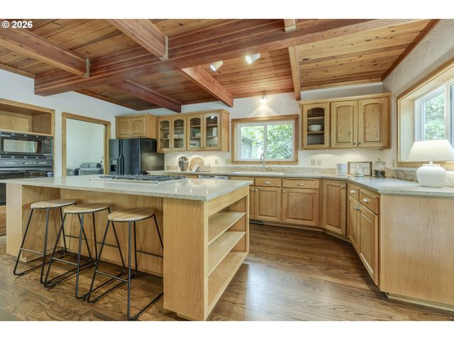 5171 SOLAR HEIGHTS Dr, Eugene, OR 97405