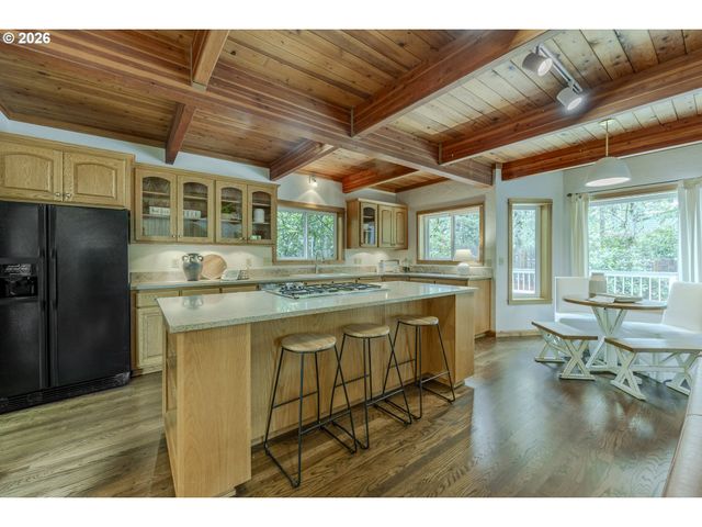 5171 SOLAR HEIGHTS Dr, Eugene, OR 97405