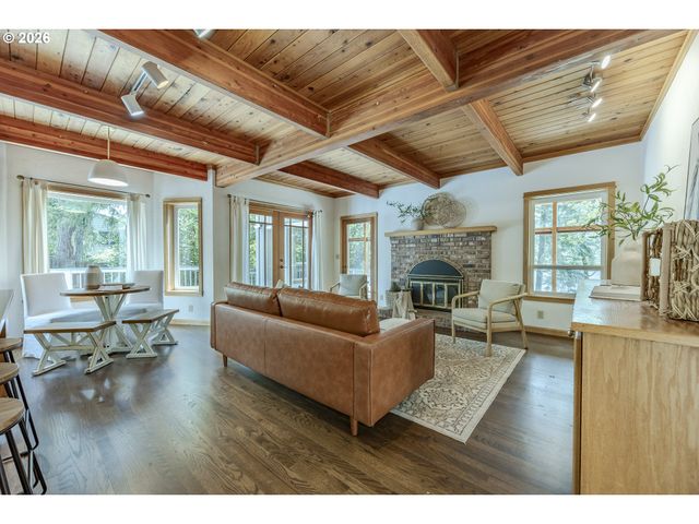 5171 SOLAR HEIGHTS Dr, Eugene, OR 97405