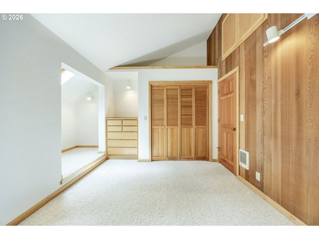 5171 SOLAR HEIGHTS Dr, Eugene, OR 97405