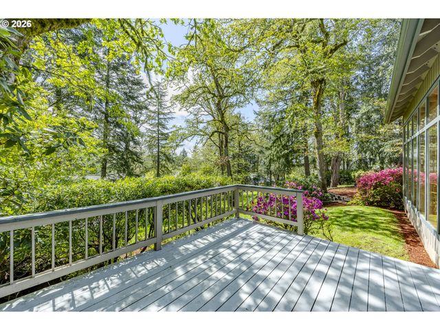 5171 SOLAR HEIGHTS Dr, Eugene, OR 97405