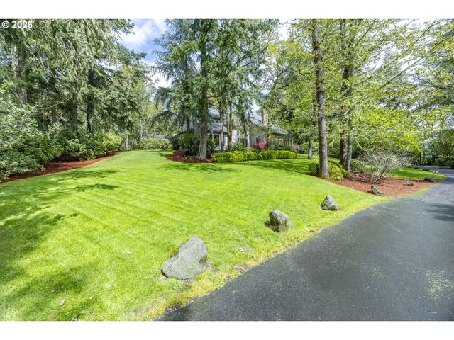 5171 SOLAR HEIGHTS Dr, Eugene, OR 97405