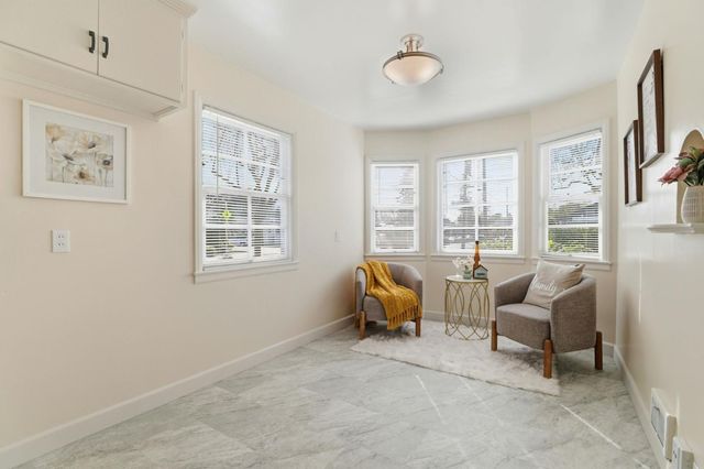 894 S 10th Street, San Jose, CA 95112