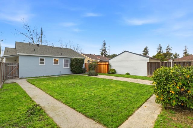 894 S 10th Street, San Jose, CA 95112