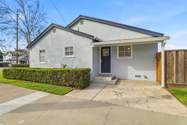 894 S 10th Street, San Jose, CA 95112