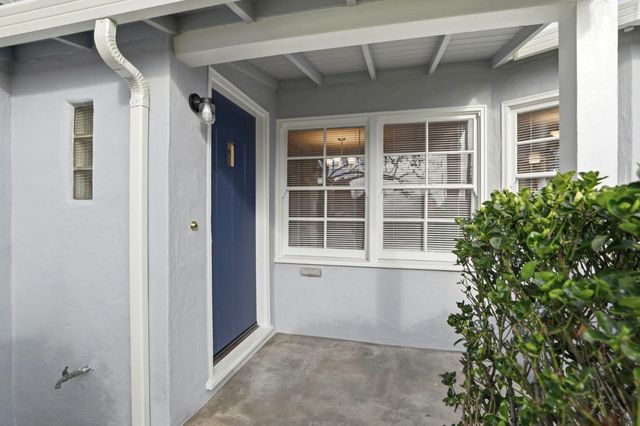 894 S 10th Street, San Jose, CA 95112