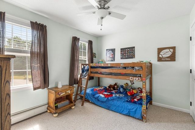 15 Dolphin Cir, Somerset, MA 02726