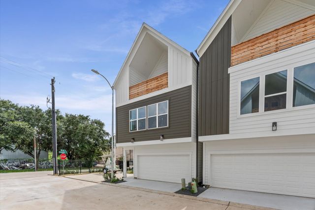 5354 Waleska, Houston, TX 77091