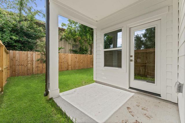 5354 Waleska, Houston, TX 77091