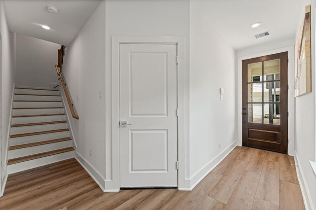 5354 Waleska, Houston, TX 77091