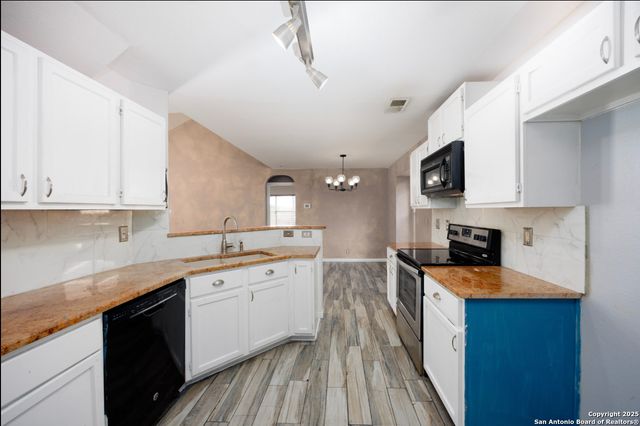 8931 Gill Bridge, San Antonio, TX 78254