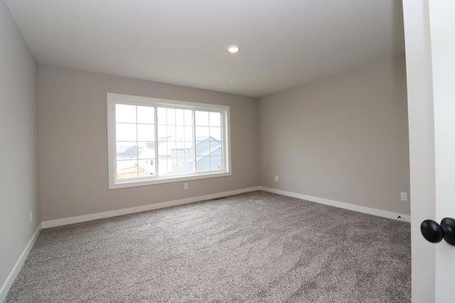 18362 Geyser Way, Lakeville, MN 55044