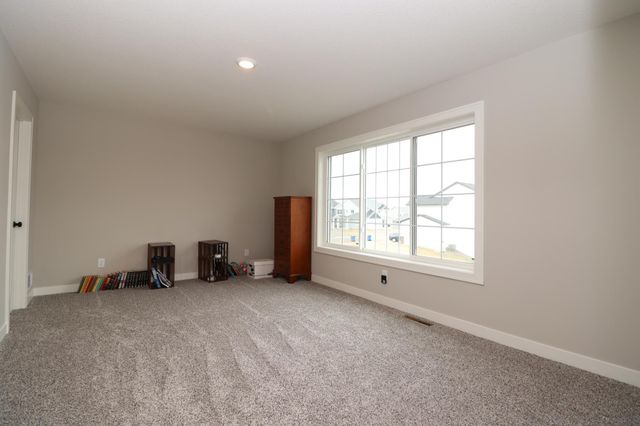 18362 Geyser Way, Lakeville, MN 55044