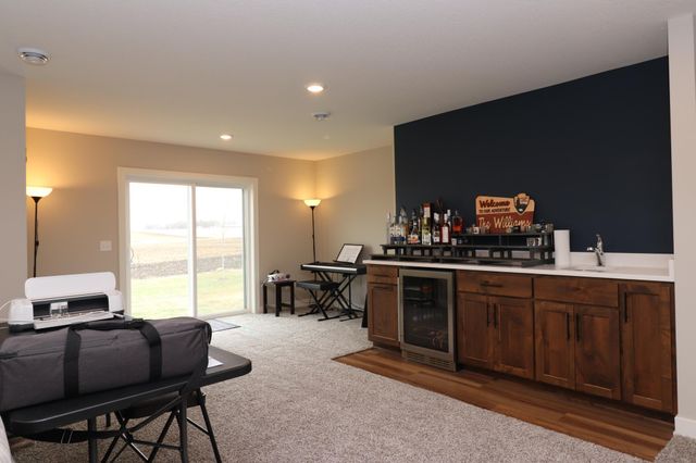 18362 Geyser Way, Lakeville, MN 55044