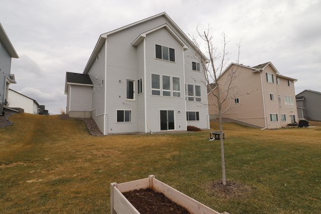 18362 Geyser Way, Lakeville, MN 55044