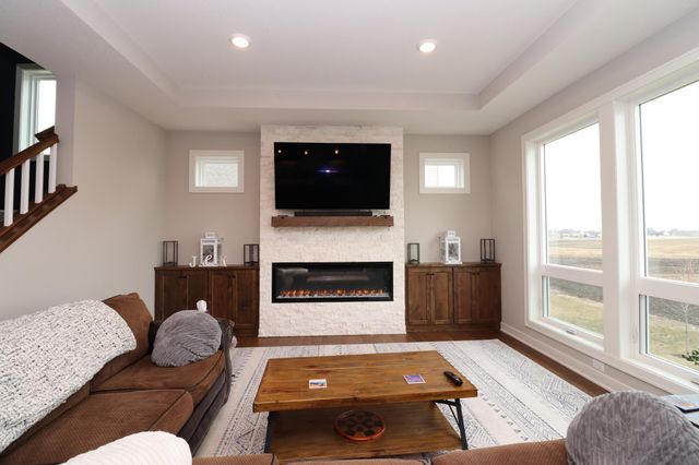 18362 Geyser Way, Lakeville, MN 55044