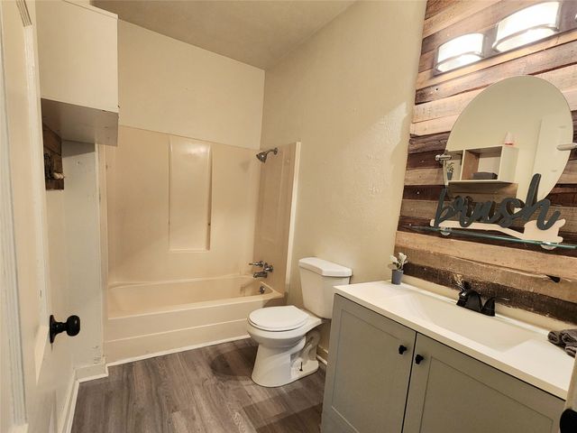 805 E Palestine Street, Mexia, TX 76667