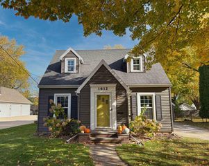 1612 N ERB STREET, Appleton, WI 54911