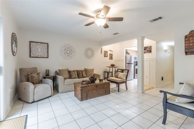 1500 Lake Shore Drive 404, Waco, TX 76708