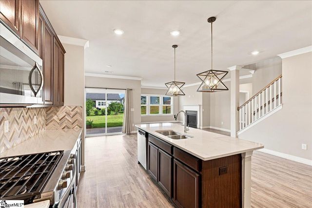 906 Whitemarsh Avenue, Simpsonville, SC 29680
