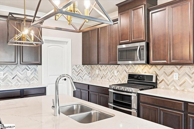 906 Whitemarsh Avenue, Simpsonville, SC 29680