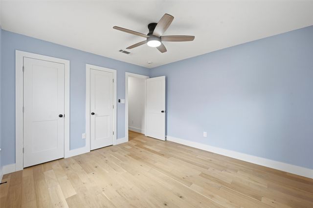 717 Circle Drive, Arlington, TX 76010