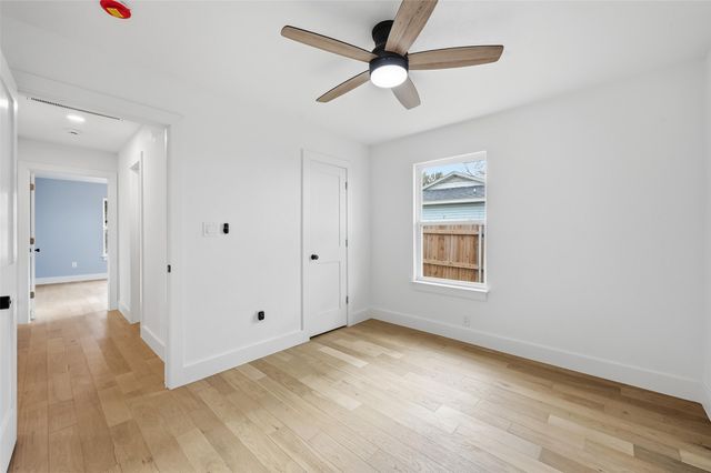 717 Circle Drive, Arlington, TX 76010