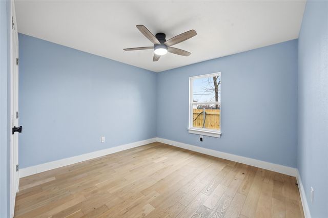 717 Circle Drive, Arlington, TX 76010