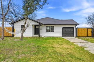 717 Circle Drive, Arlington, TX 76010