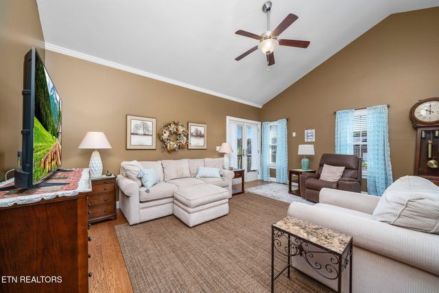 38 Saddle Brook Lane, Crossville, TN 38571