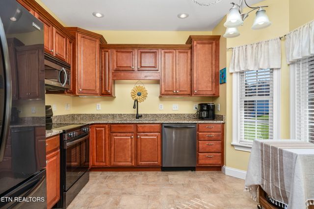 38 Saddle Brook Lane, Crossville, TN 38571