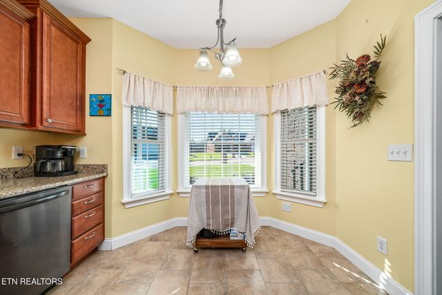 38 Saddle Brook Lane, Crossville, TN 38571