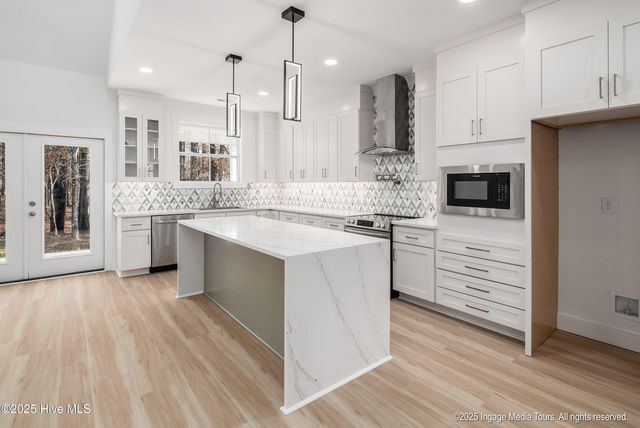 121 Castle Court, Washington, NC 27889