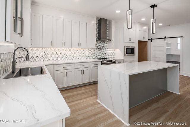 121 Castle Court, Washington, NC 27889