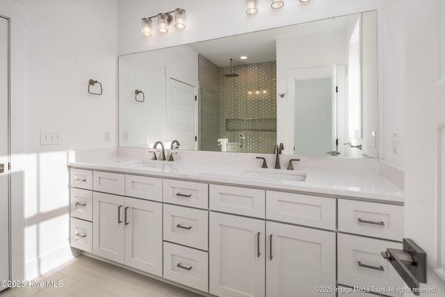 121 Castle Court, Washington, NC 27889