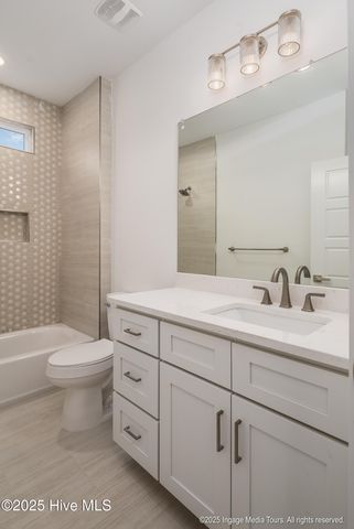 121 Castle Court, Washington, NC 27889