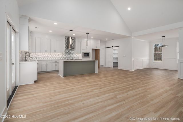 121 Castle Court, Washington, NC 27889